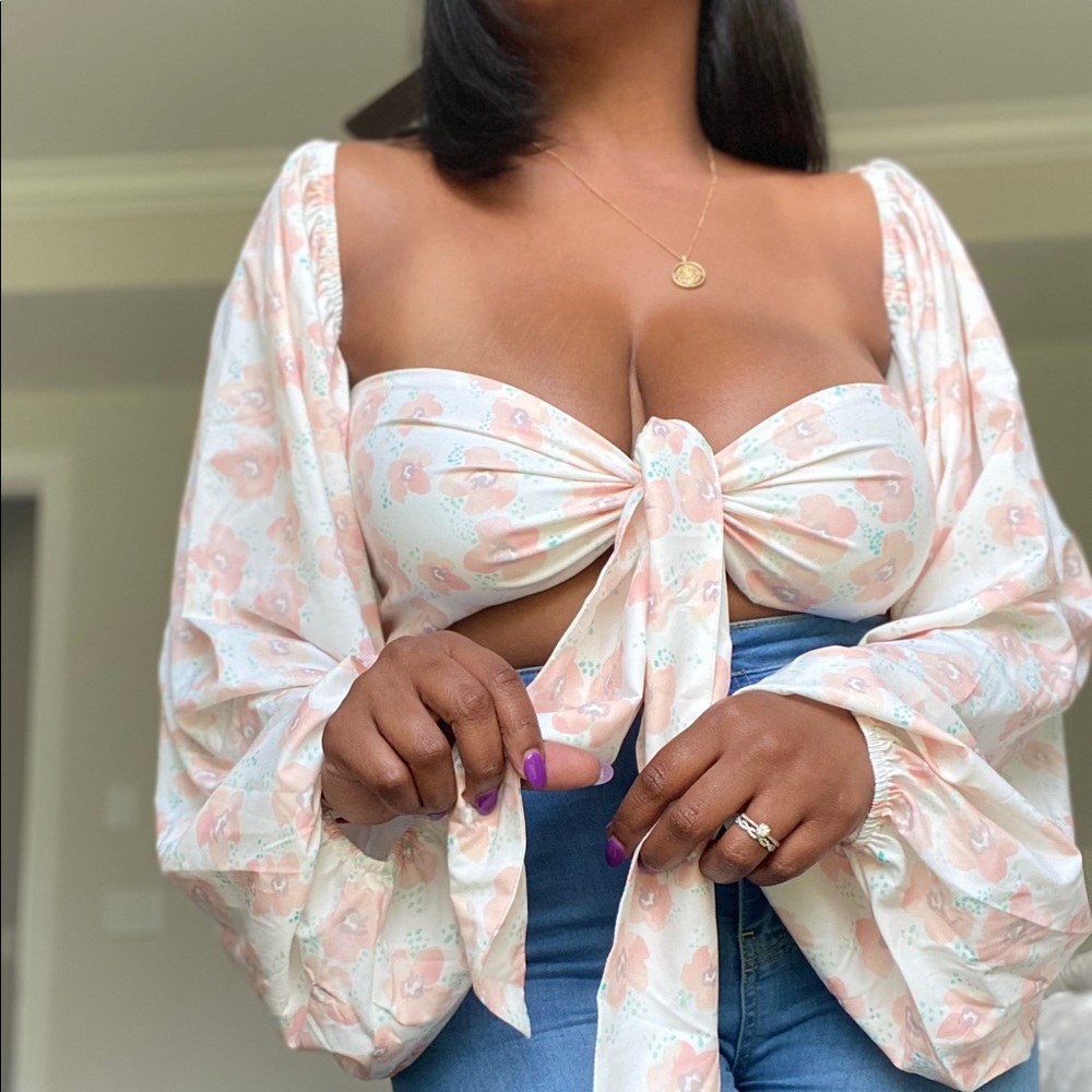 Floral tie front crop billow sleeve top